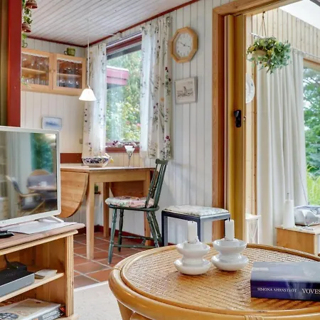 Kaarina - 550m From The Sea In Lolland- Falster And Mon By Interhome *